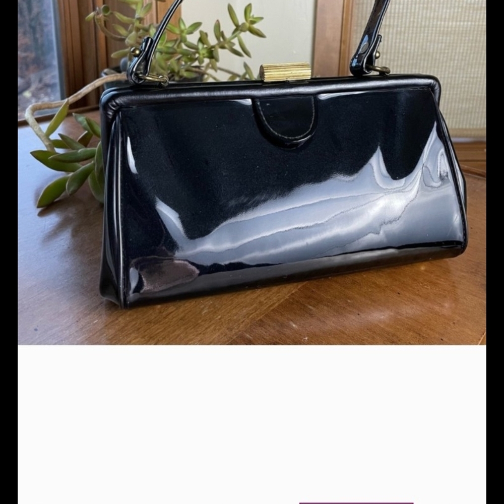 Vintage  1960s Black Patent Leather Triagle New York Handbag
